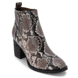 BOGO Blondo Noa Snake Bootie New $152